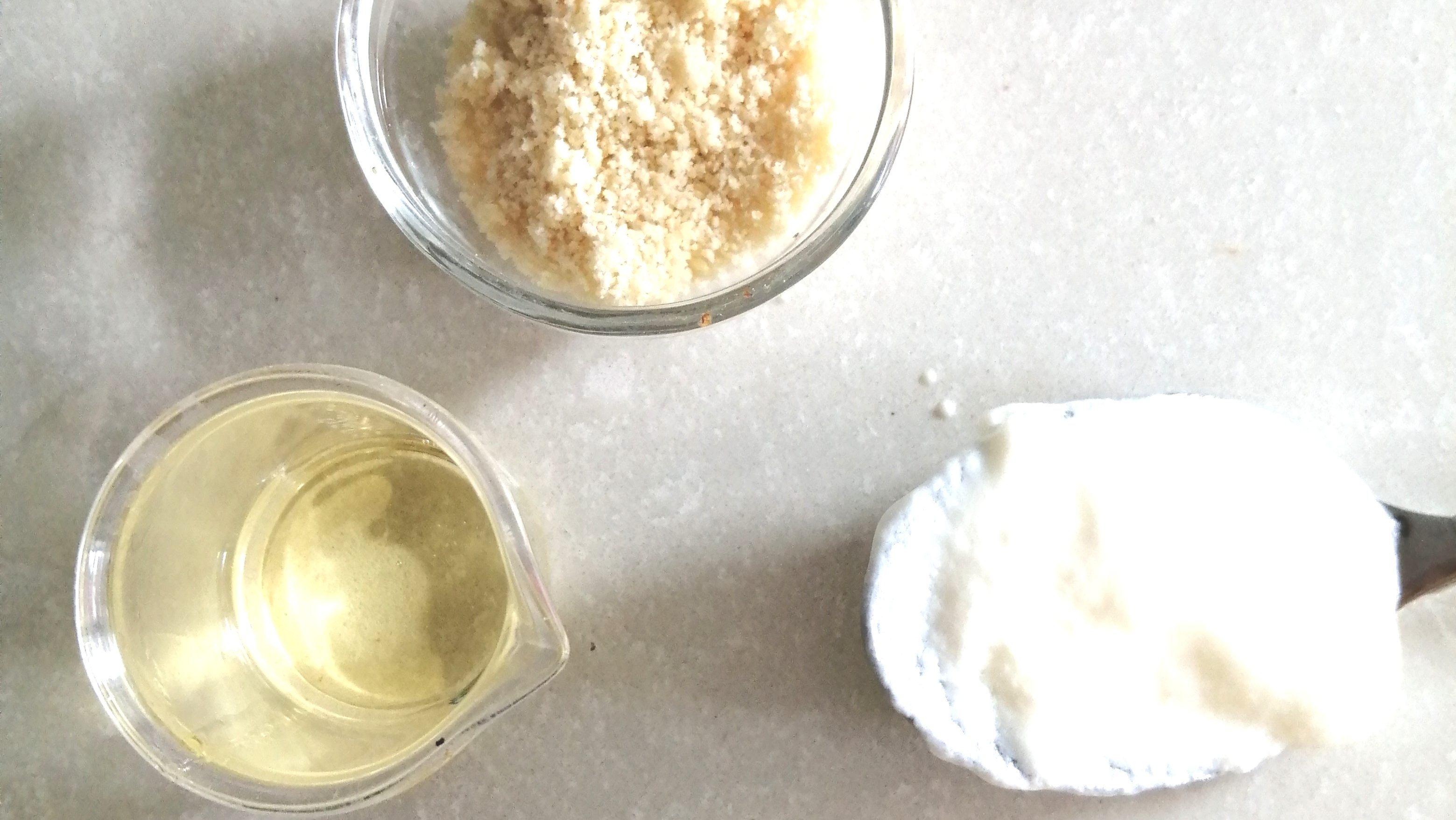 Facial Scrub ingredients // My Slow Experience